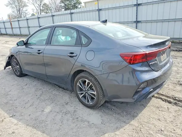 3KPF24ADXPE623821 2023 KIA FORTE - Image 2