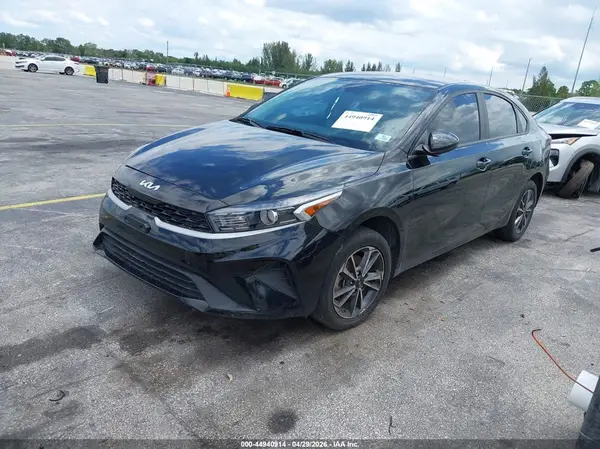3KPF24ADXPE625519 2023 KIA FORTE - Image 2