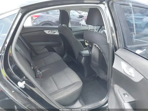 3KPF24ADXPE625519 2023 KIA FORTE - Image 8