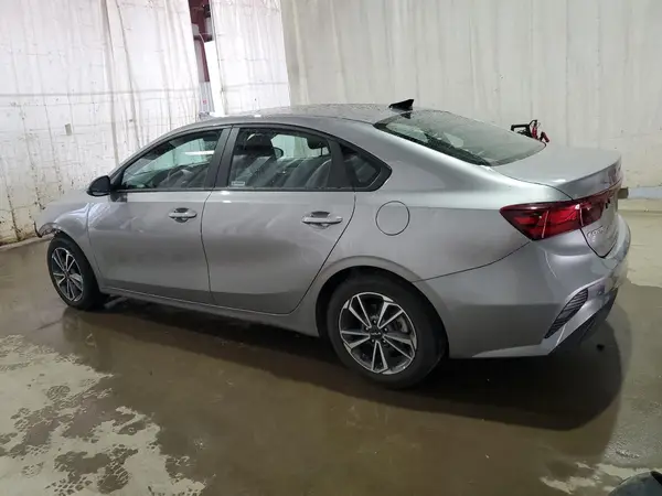 3KPF24ADXPE626203 2023 KIA FORTE - Image 2