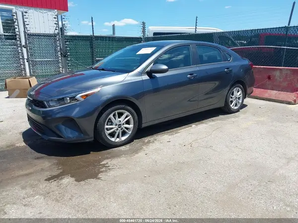 3KPF24ADXPE627223 2023 KIA FORTE - Image 2