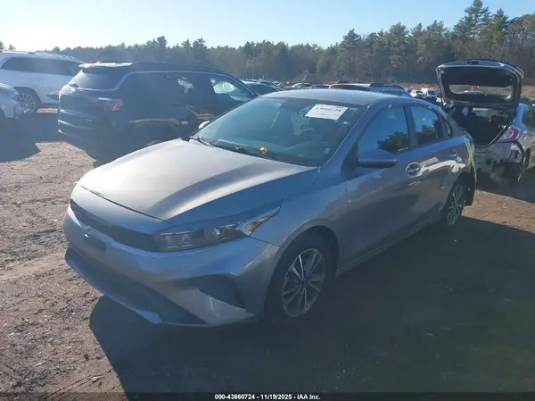 3KPF24ADXPE627402 2023 KIA FORTE - Image 2