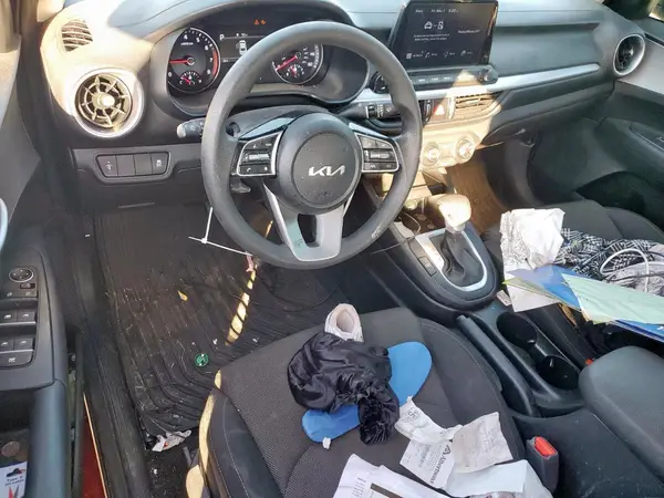 3KPF24ADXPE627934 2023 KIA FORTE - Image 8