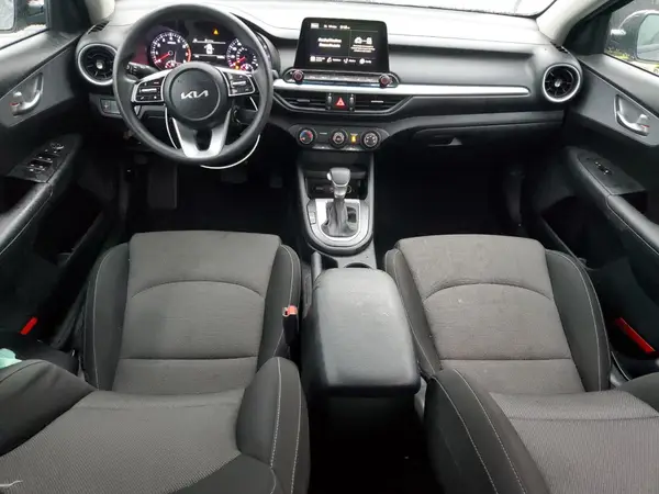 3KPF24ADXPE629229 2023 KIA FORTE - Image 8