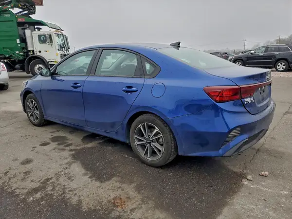 3KPF24ADXPE630364 2023 KIA FORTE - Image 2