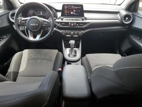 3KPF24ADXPE630736 2023 KIA FORTE - Image 8