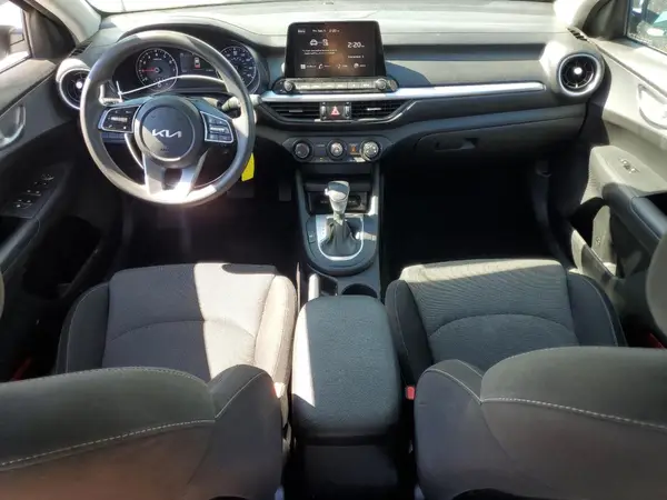 3KPF24ADXPE631255 2023 KIA FORTE - Image 8