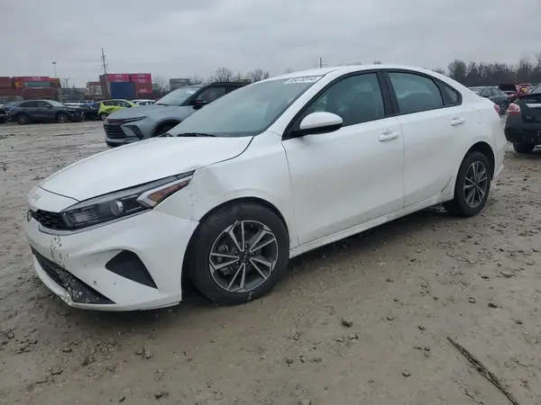 3KPF24ADXPE633989 2023 KIA FORTE - Image 1