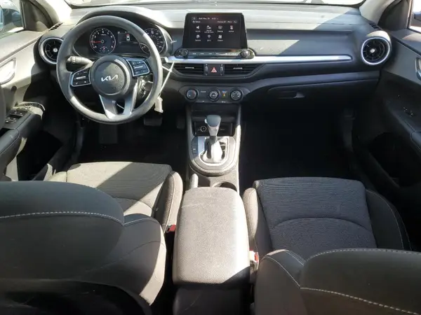 3KPF24ADXPE635029 2023 KIA FORTE - Image 8