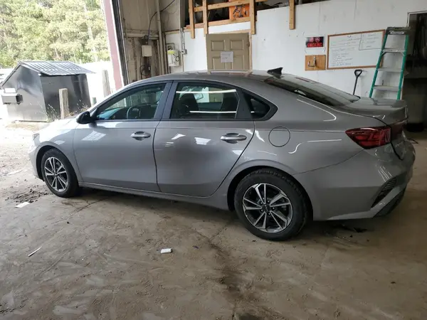 3KPF24ADXPE635774 2023 KIA FORTE - Image 2