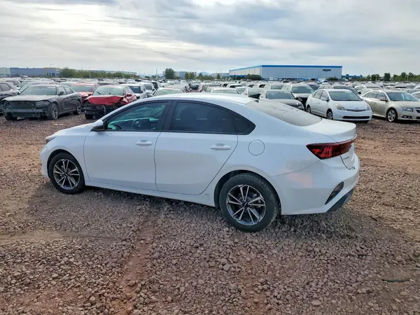 3KPF24ADXPE637024 2023 KIA FORTE - Image 2