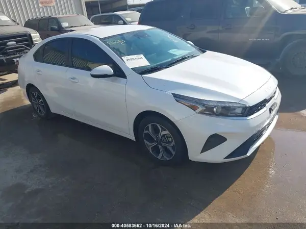 3KPF24ADXPE637119 2023 KIA FORTE - Image 1