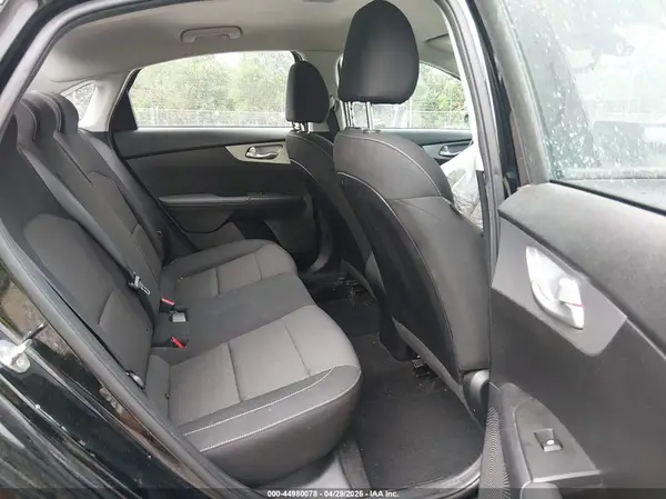 3KPF24ADXPE640568 2023 KIA FORTE - Image 8