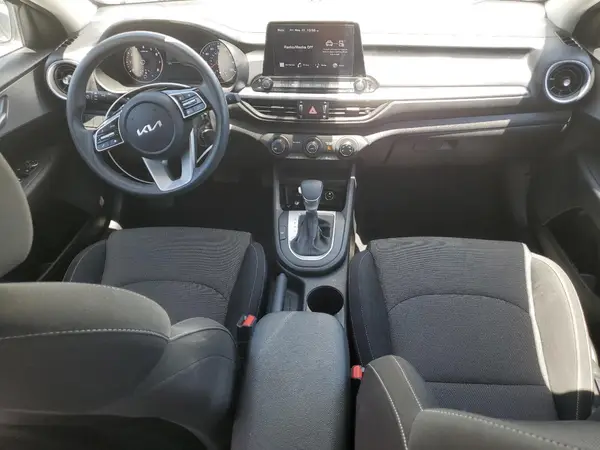 3KPF24ADXPE647293 2023 KIA FORTE - Image 8