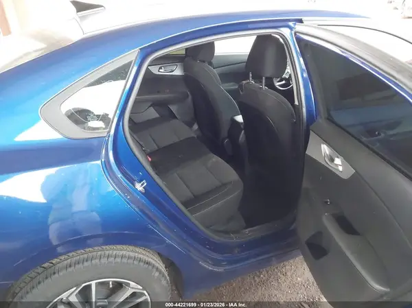 3KPF24ADXPE648170 2023 KIA FORTE - Image 8