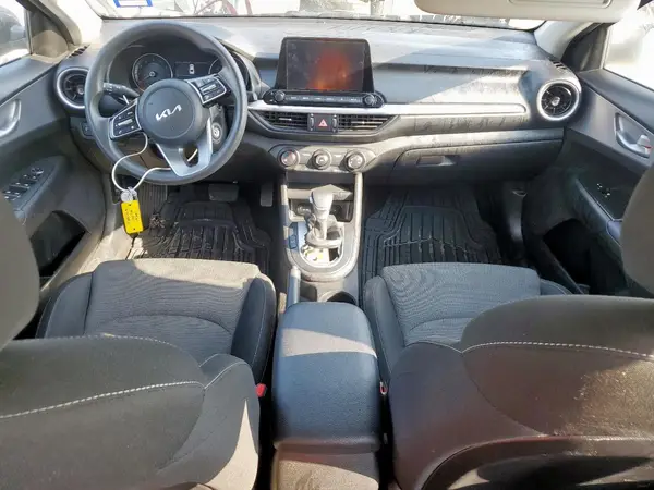 3KPF24ADXPE648606 2023 KIA FORTE - Image 8
