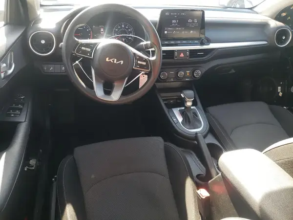 3KPF24ADXPE648945 2023 KIA FORTE - Image 8