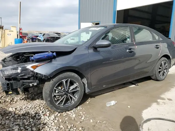 3KPF24ADXPE649139 2023 KIA FORTE - Image 1