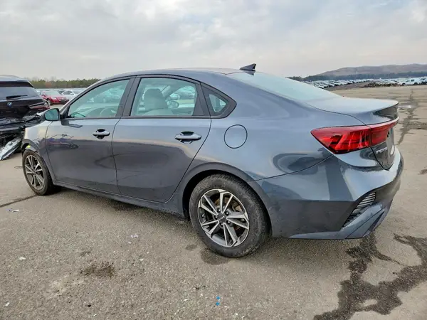 3KPF24ADXPE655328 2023 KIA FORTE - Image 2