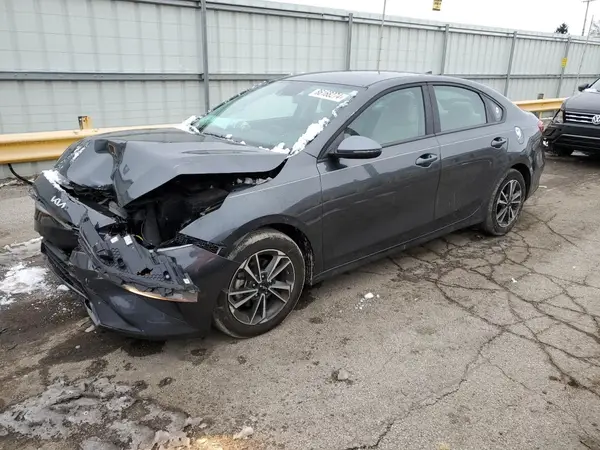 3KPF24ADXPE657872 2023 KIA FORTE - Image 1