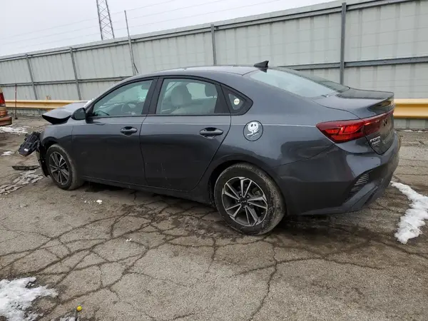 3KPF24ADXPE657872 2023 KIA FORTE - Image 2
