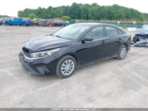 3KPF24ADXPE661629 2023 KIA FORTE - Image 2