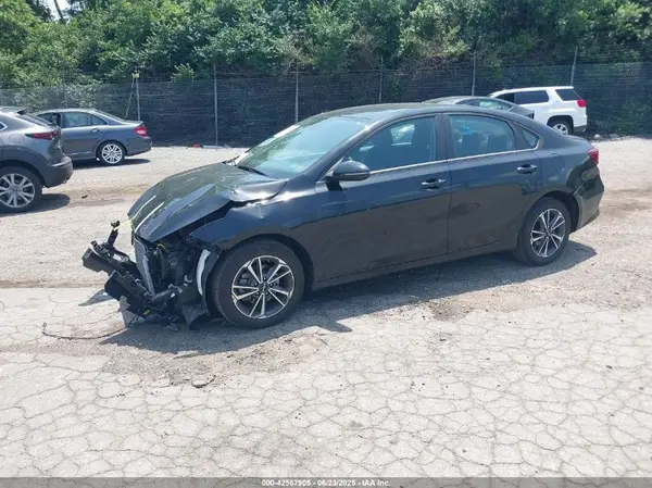 3KPF24ADXPE663221 2023 KIA FORTE - Image 2
