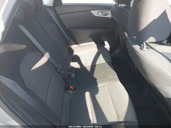 3KPF24ADXPE665406 2023 KIA FORTE - Image 8