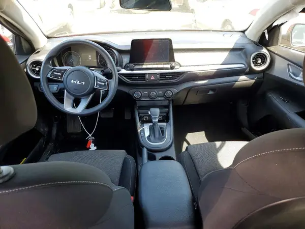 3KPF24ADXPE671030 2023 KIA FORTE - Image 8