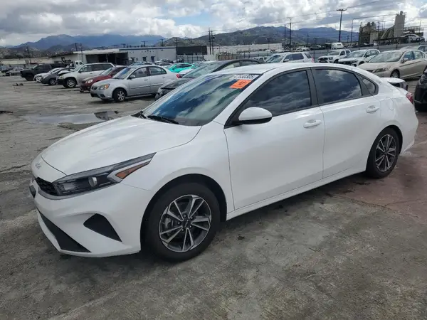 3KPF24ADXPE671173 2023 KIA FORTE - Image 1