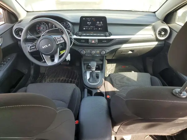 3KPF24ADXPE672940 2023 KIA FORTE - Image 8