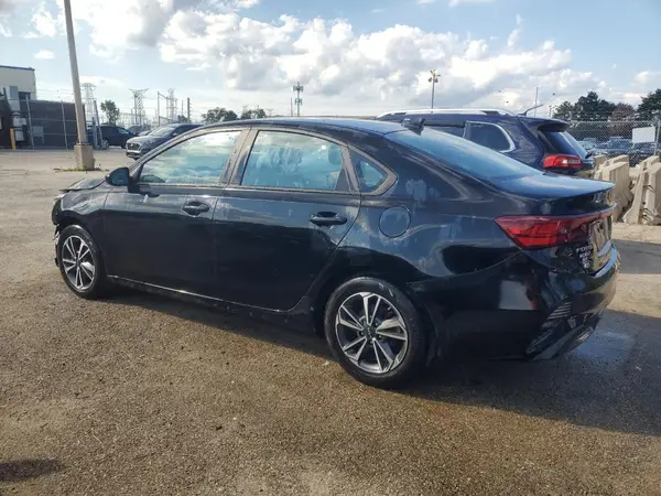3KPF24ADXPE673859 2023 KIA FORTE - Image 2
