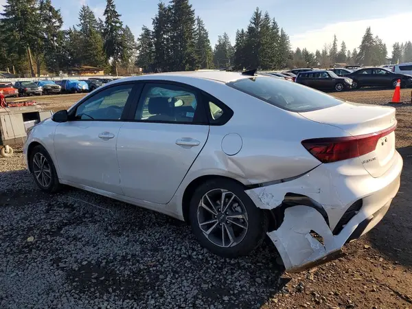3KPF24ADXPE676115 2023 KIA FORTE - Image 2