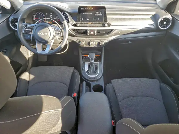 3KPF24ADXPE676115 2023 KIA FORTE - Image 8