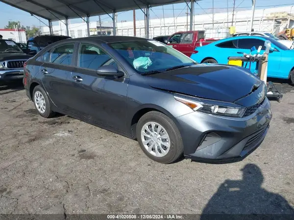3KPF24ADXPE677152 2023 KIA FORTE - Image 1