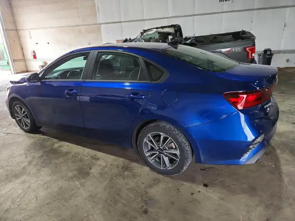 3KPF24ADXPE681136 2023 KIA FORTE - Image 2