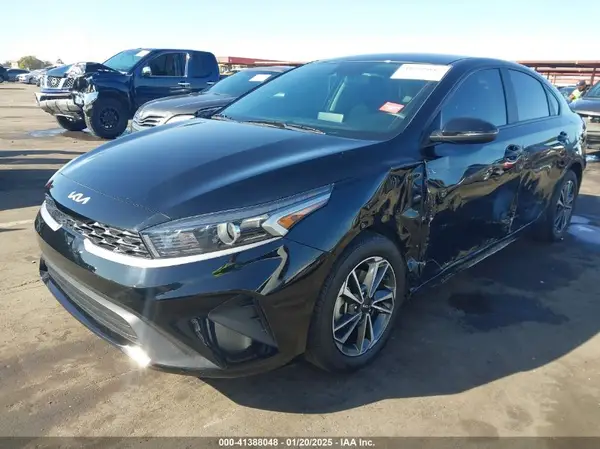 3KPF24ADXPE683226 2023 KIA FORTE - Image 2