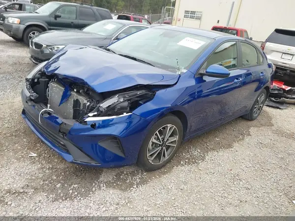 3KPF24ADXPE683419 2023 KIA FORTE - Image 2