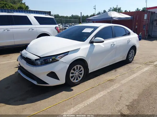 3KPF24ADXPE684599 2023 KIA FORTE - Image 2