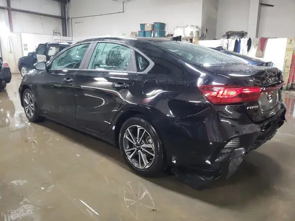 3KPF24ADXPE684859 2023 KIA FORTE - Image 2