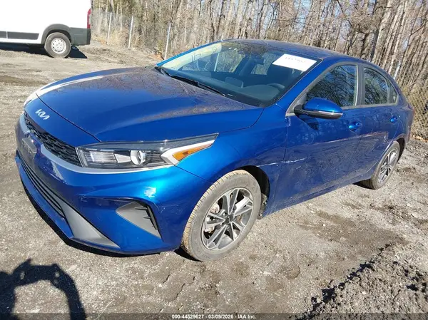 3KPF24ADXPE684926 2023 KIA FORTE - Image 2