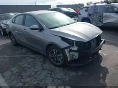 3KPF24ADXPE686076 2023 KIA FORTE