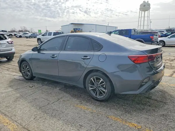 3KPF24ADXPE686840 2023 KIA FORTE - Image 2