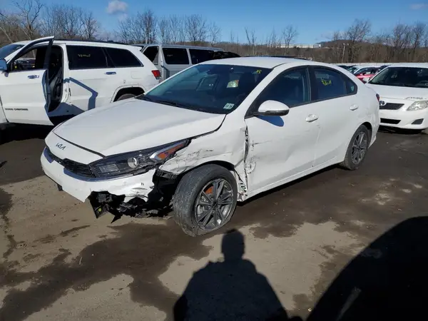 3KPF24ADXPE690791 2023 KIA FORTE - Image 1