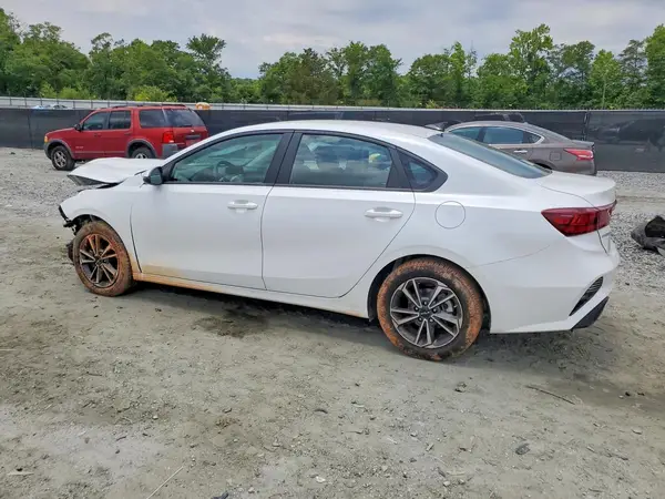3KPF24ADXPE690970 2023 KIA FORTE - Image 2