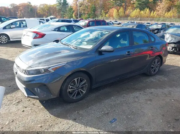 3KPF24ADXPE691360 2023 KIA FORTE - Image 2