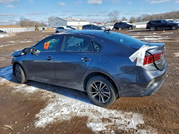 3KPF24ADXRE701002 2024 KIA FORTE - Image 2