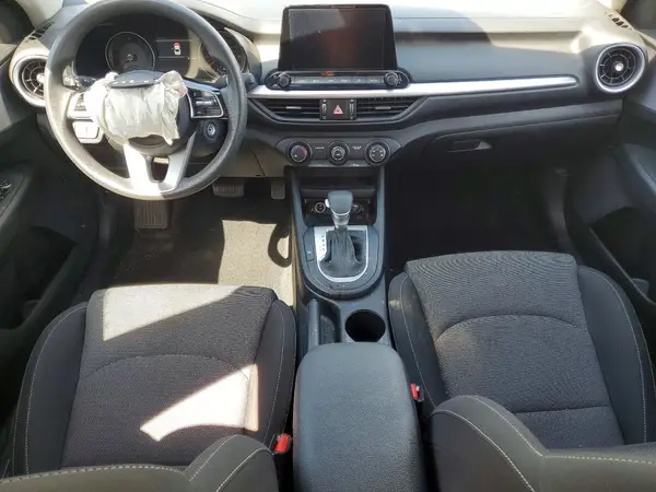 3KPF24ADXRE701999 2024 KIA FORTE - Image 8