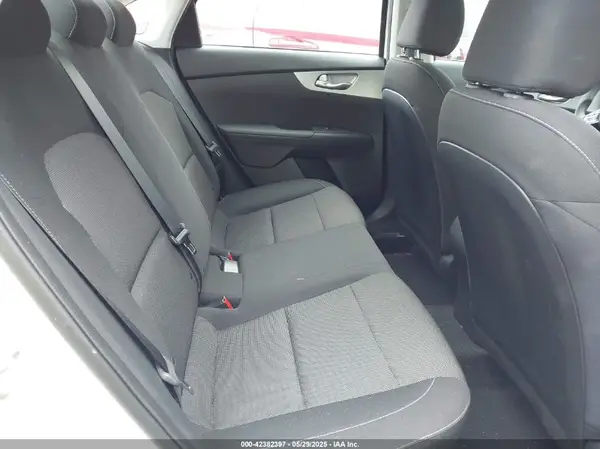3KPF24ADXRE702151 2024 KIA FORTE - Image 8