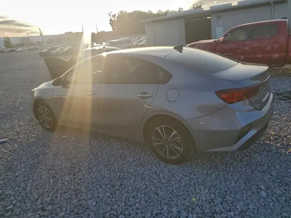 3KPF24ADXRE704000 2024 KIA FORTE - Image 2